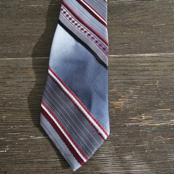 Vintage 60s 70s Grey Red Boho Embroidered Neck Tie - Picture 1 of 5